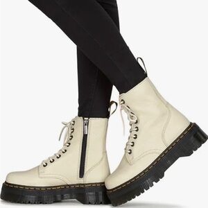 New Dr. Martens JADON III BOOT PISA LEATHER PLATFORMS, parchment beige color.